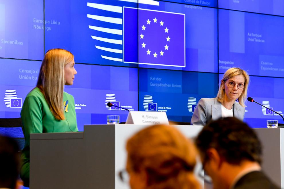 EU-Energie Kommissarin Kadri Simson und Frankreichs Energieministerin Agnès Pannier-Runacher