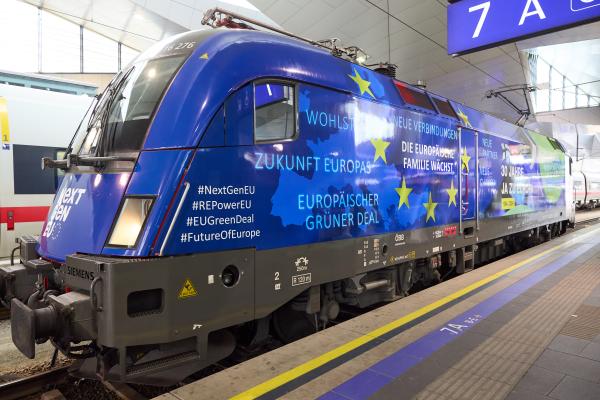 EU Lok in Wien am Bahnhof
